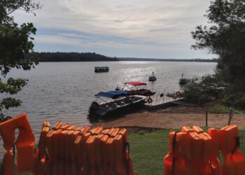 Turismo em balneários do Paraná
