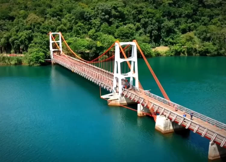 Ponte Pênsil Alves Lima, Ribeirão Claro