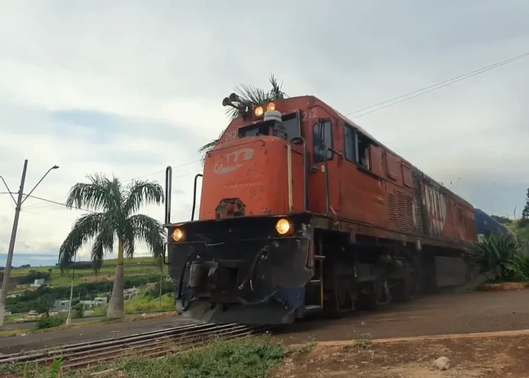 Trem em Cornélio